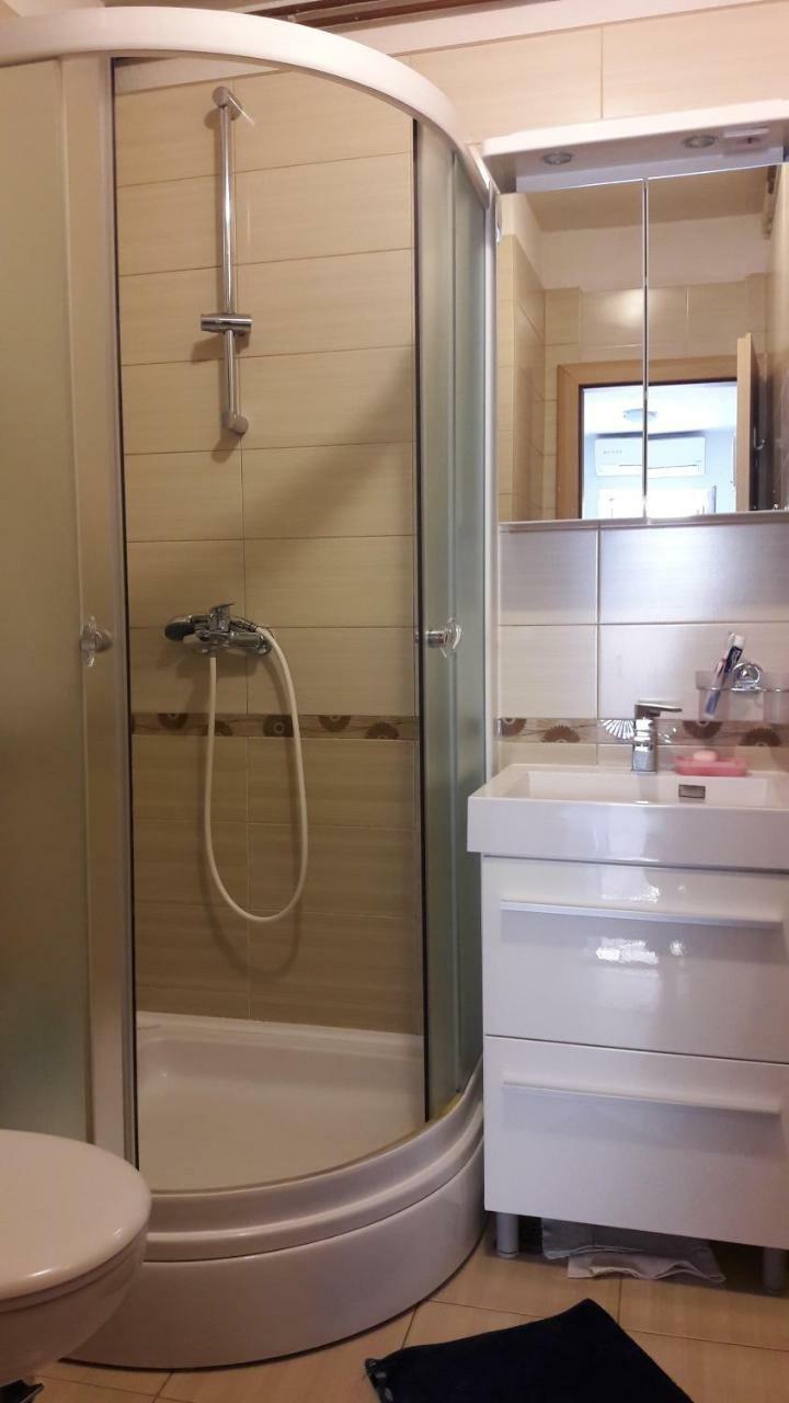 Guest House Lucija ماكارسكا المظهر الخارجي الصورة
